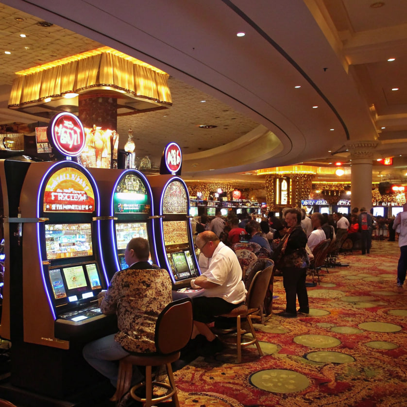 cc77-Game-Slots